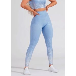 💕 NWOT BuffBunny Light Blue Ombre Sparkled High-Waist Leggings